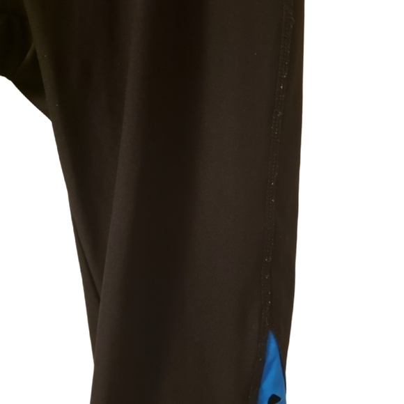 Bally Cropped Leggings with Lasercut Details - Picture 5 of 7